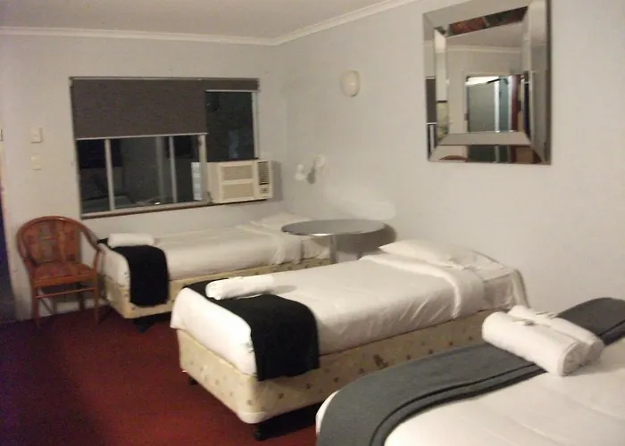 Beerwah Glasshouse Motel